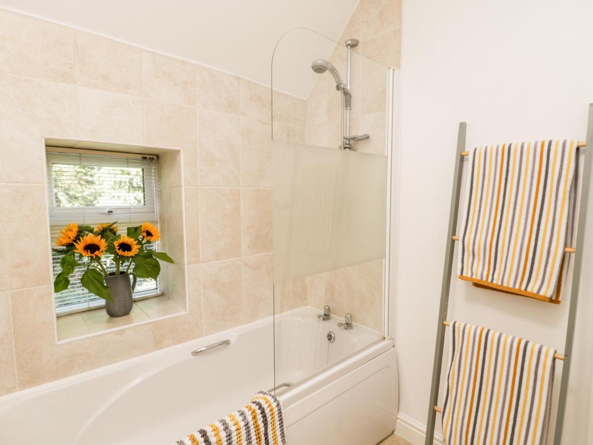 Parva Villa Middlesbrough Ngoại thất bức ảnh